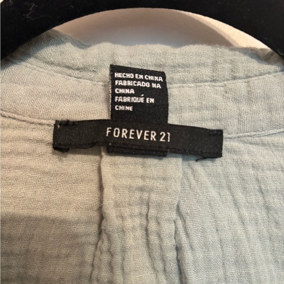 Forever 21 linen button up - Picture 4 of 6